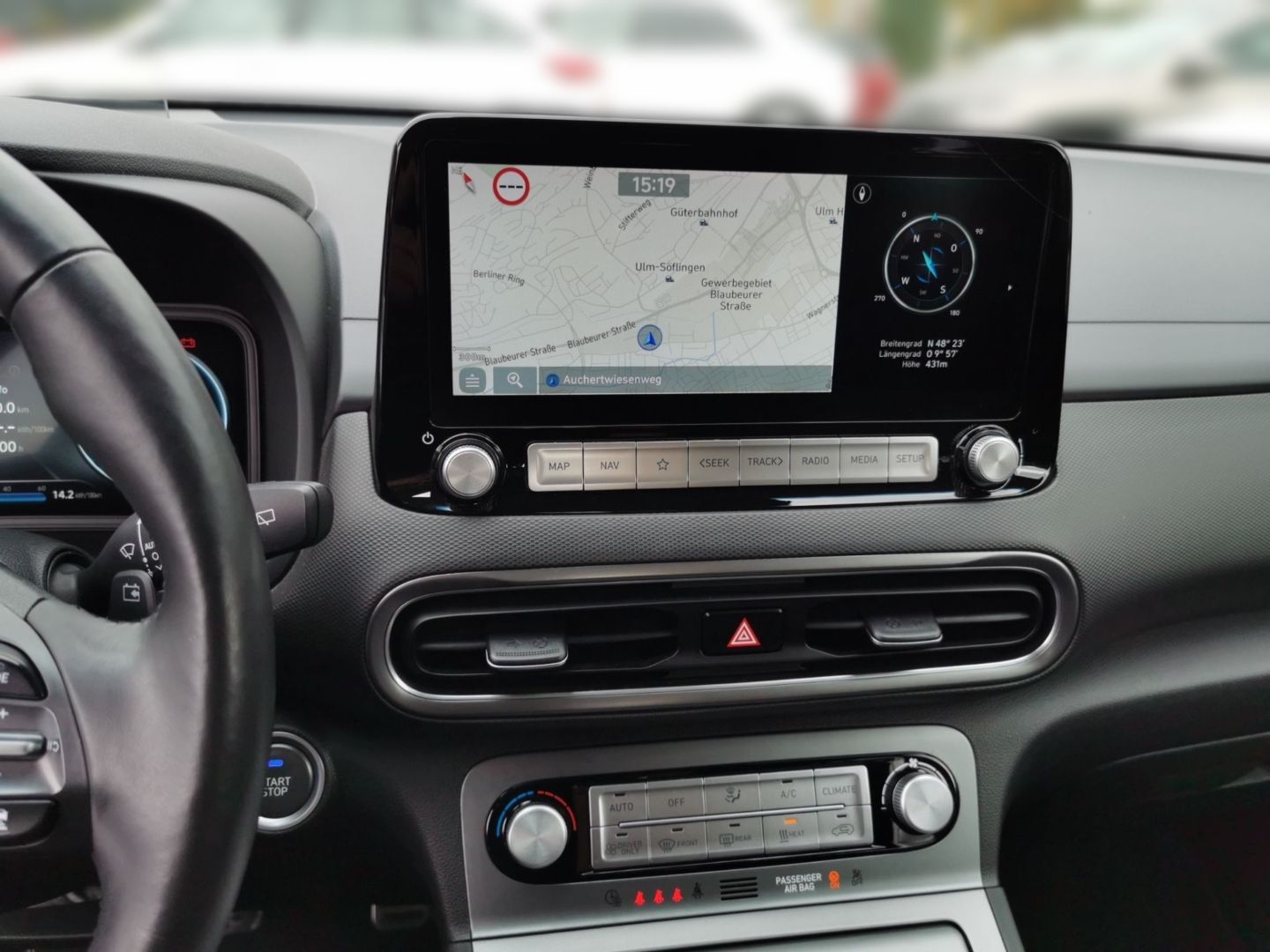 Fahrzeugabbildung Hyundai KONA Elektro PRIME Navi LED HUD el. Sitze Kamera
