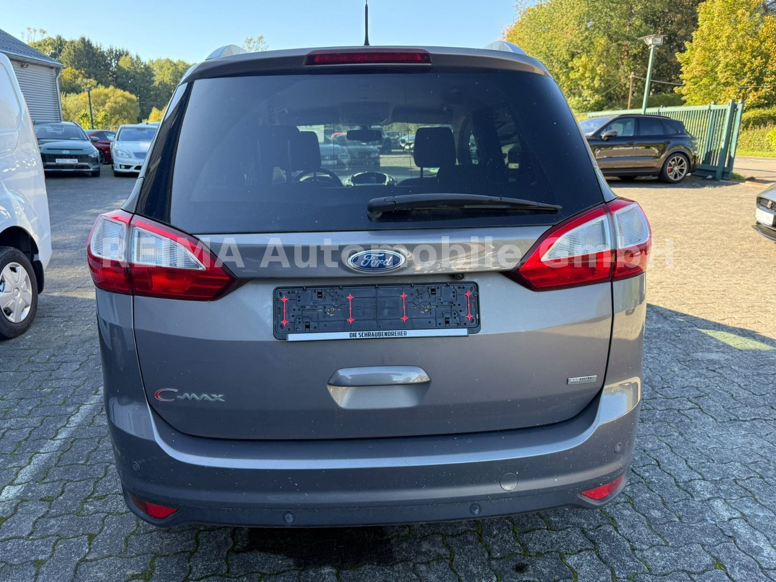 Fahrzeugabbildung Ford Grand C-Max Titanium, 110 KW, TÜV bis 07.2027
