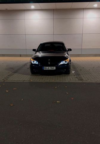 BMW E60 523i (Richtig lesen ).  Tauch geht...