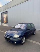 Renault Clio Basis 1.2 Basis - Renault Clio aus 1999