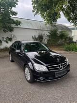 Mercedes-Benz C 180 KOMPRESSOR BlueEFFICIENCY  - Mercedes-Benz C 180: Blueefficiency Kompressor