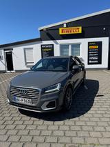 Audi Q2 S-Line Navi LED 19Zoll - gebrauchte Audi Q2 aus dem Jahr 2017