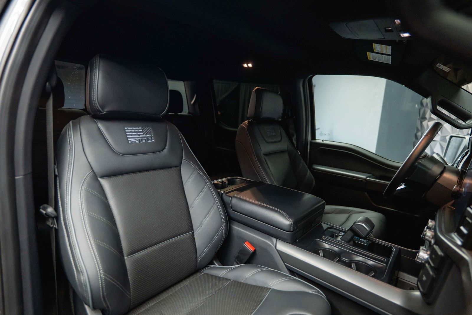 Fahrzeugabbildung Ford F150 3.5L V6 PowerBoost RAPTOR Twin-Turbo 4x4