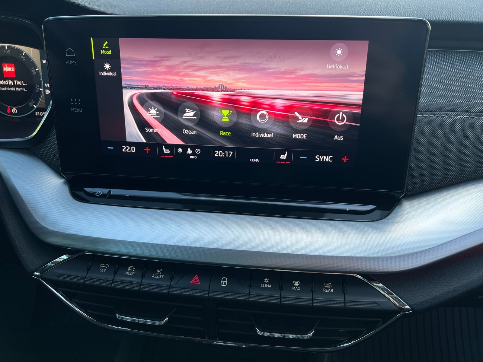 Fahrzeugabbildung SKODA Octavia III Combi iV Style 1.4 Hybrid DSG *LED,