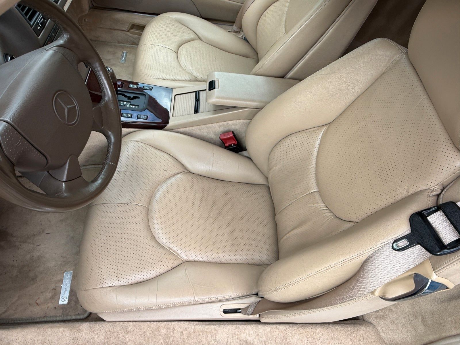 Fahrzeugabbildung Mercedes-Benz SL 280