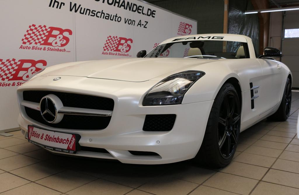 Mercedes-Benz SLS AMG