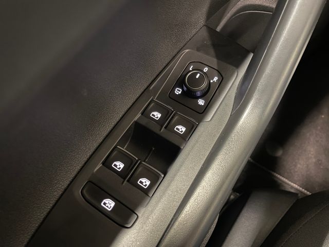 Taigo R-Line 1.0 TSI DSG ACC RFK NAVI LED