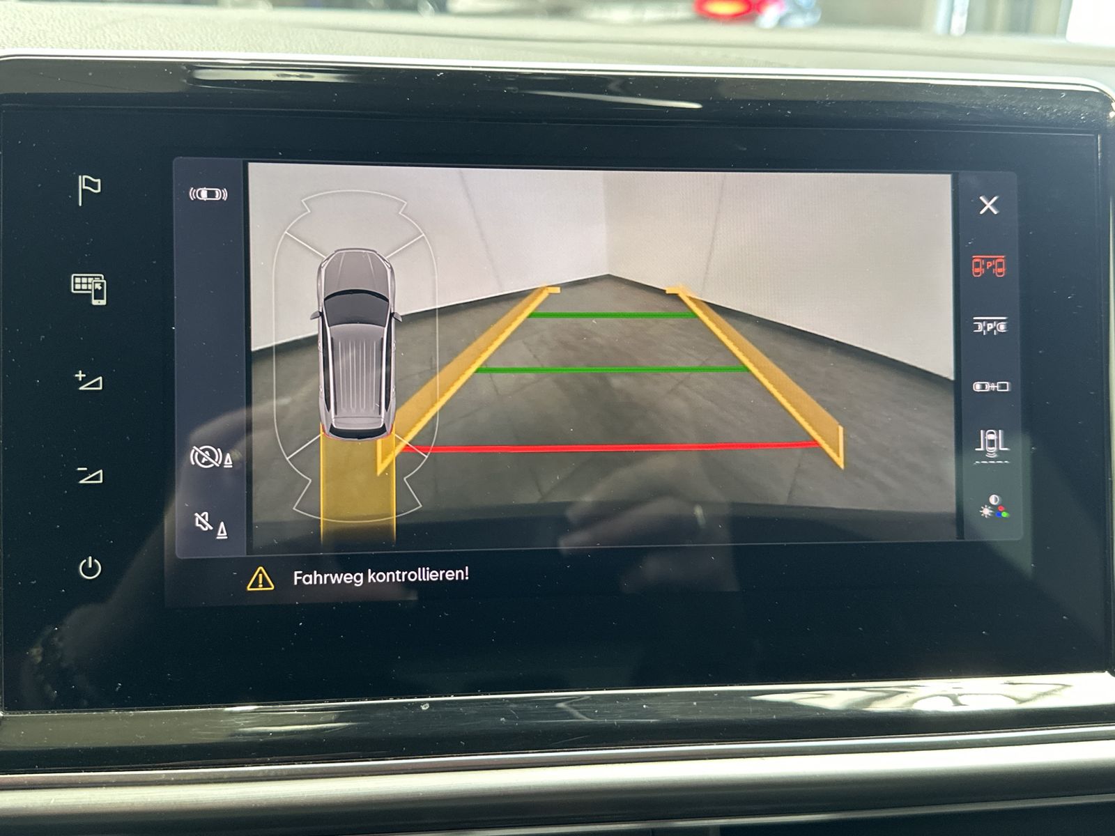 Fahrzeugabbildung SEAT Tarraco FR 4Drive 2.0 TDI DSG NAV+LED+AHK+ACC+SH