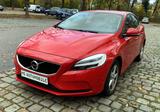 Volvo V40 Momentum TOP Zustand - Volvo V40 Limousine Momentum mit Benzin-Antrieb