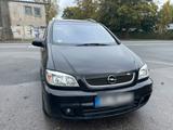 Opel Zafria Opc - Opel Zafira Opc mit Benzin-Antrieb