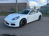 Porsche Panamera 3.0 S E-Hybrid Facelift - Porsche: Plug-In Hybrid, Limousine, Automatik