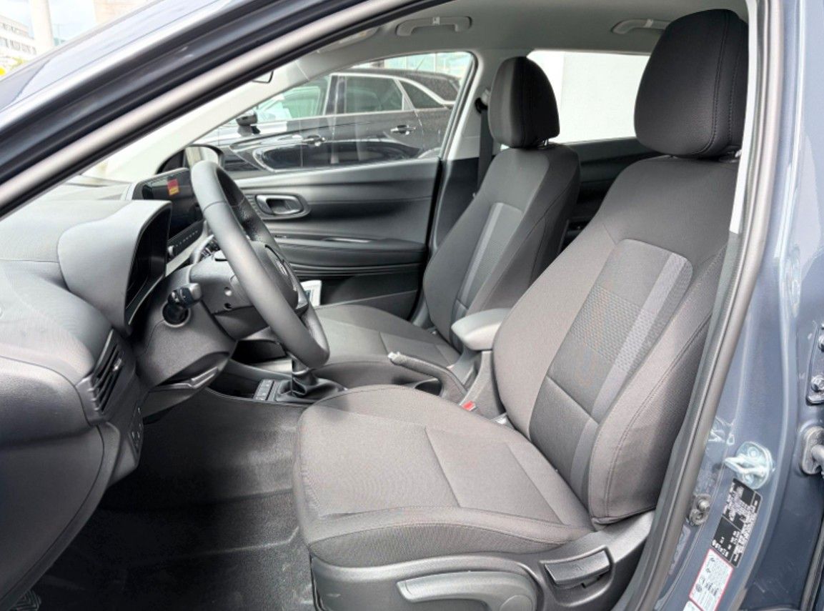Fahrzeugabbildung Hyundai i20 Trend 90PS Automatik Navi/Kamera!