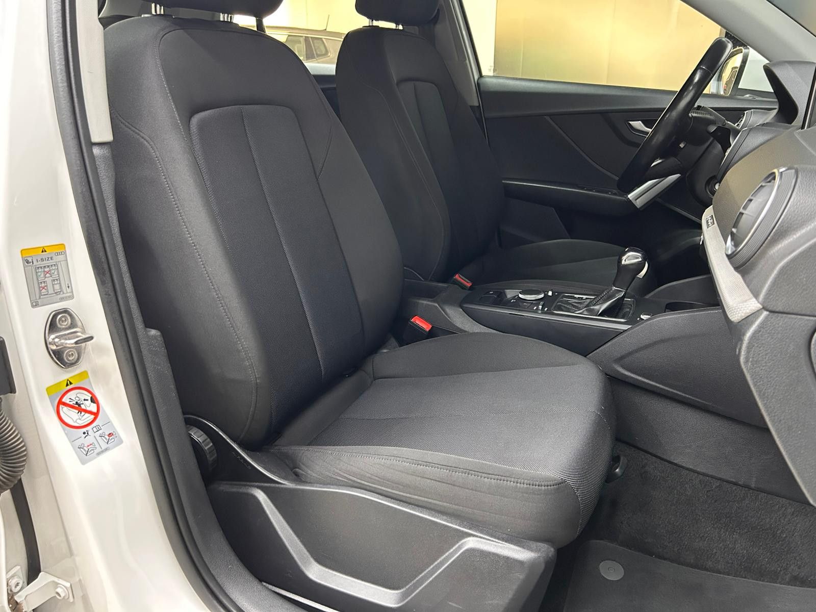 Fahrzeugabbildung Audi Q2 35d Quatt S-Tr. LED+KLIMAUT+HIFI+APS+DAB+ACC+
