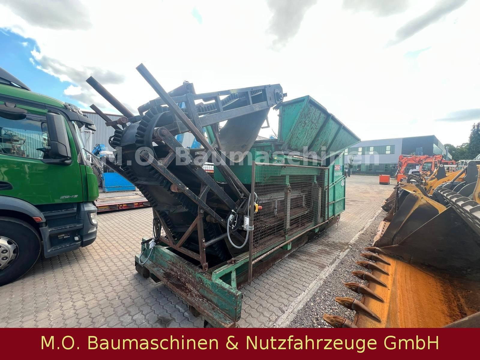 Fahrzeugabbildung Andere Jenz Holzbrecher Schredder Arbeitsmaschine