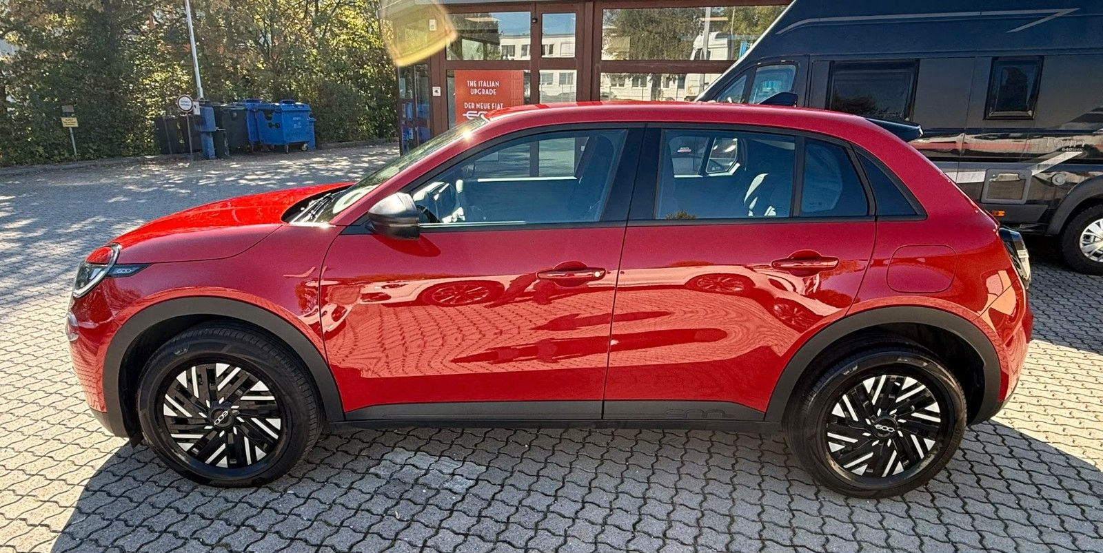 Fiat 600 Hybrid 125-Jahre-Edition imagem 3
