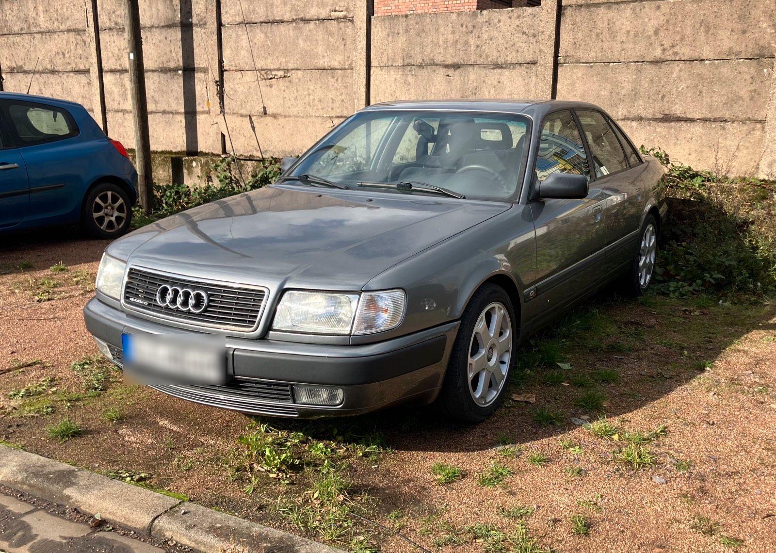 Audi 100