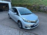 Toyota Yaris 1,0-l-Dual-VVT-i Comfort Comfort - silberne Toyota Yaris