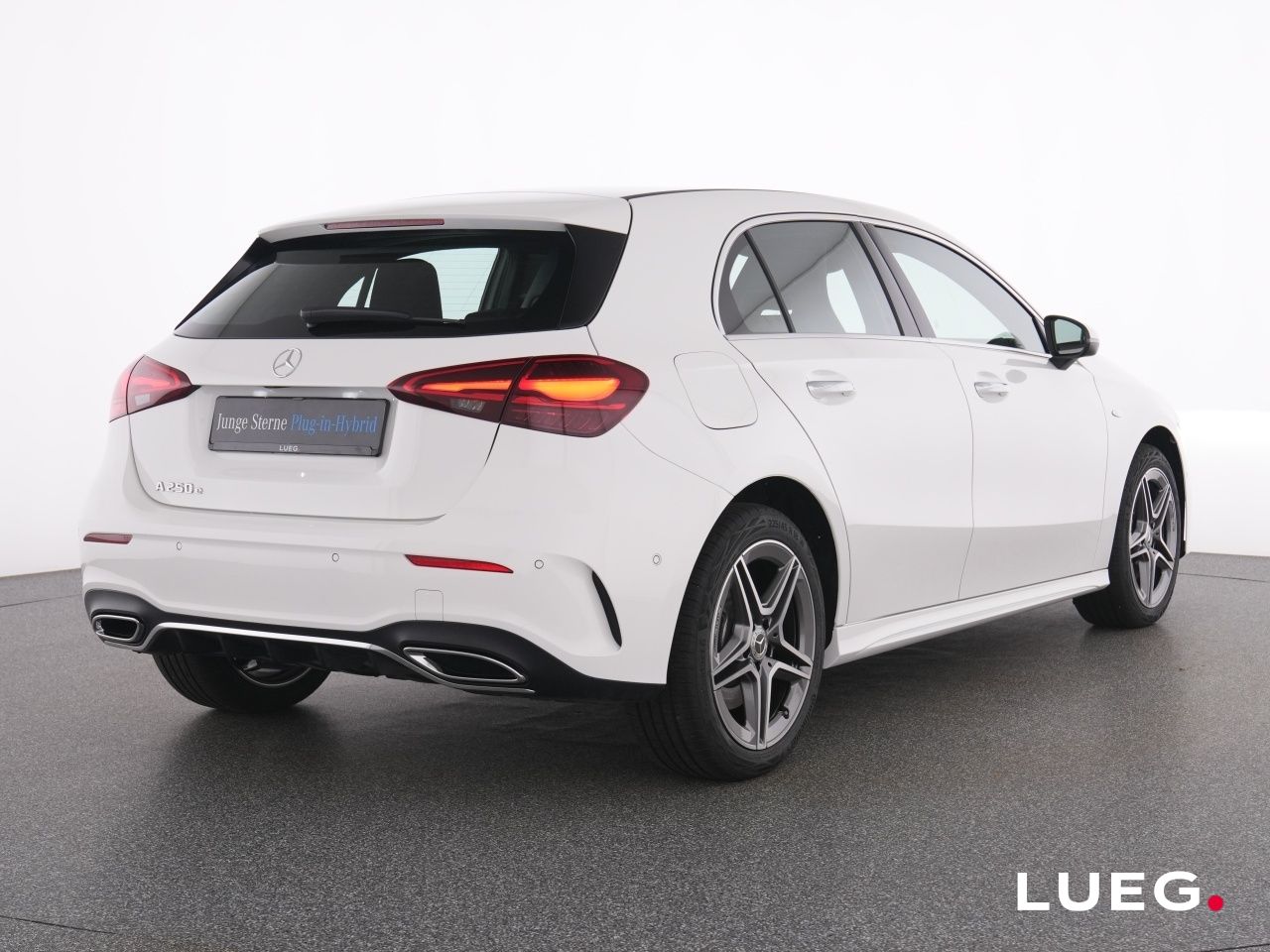 Mercedes-Benz A 250e AMG+NavPrem+MBeam+KeylG+Ambiente+Spur+RFK imagem 3