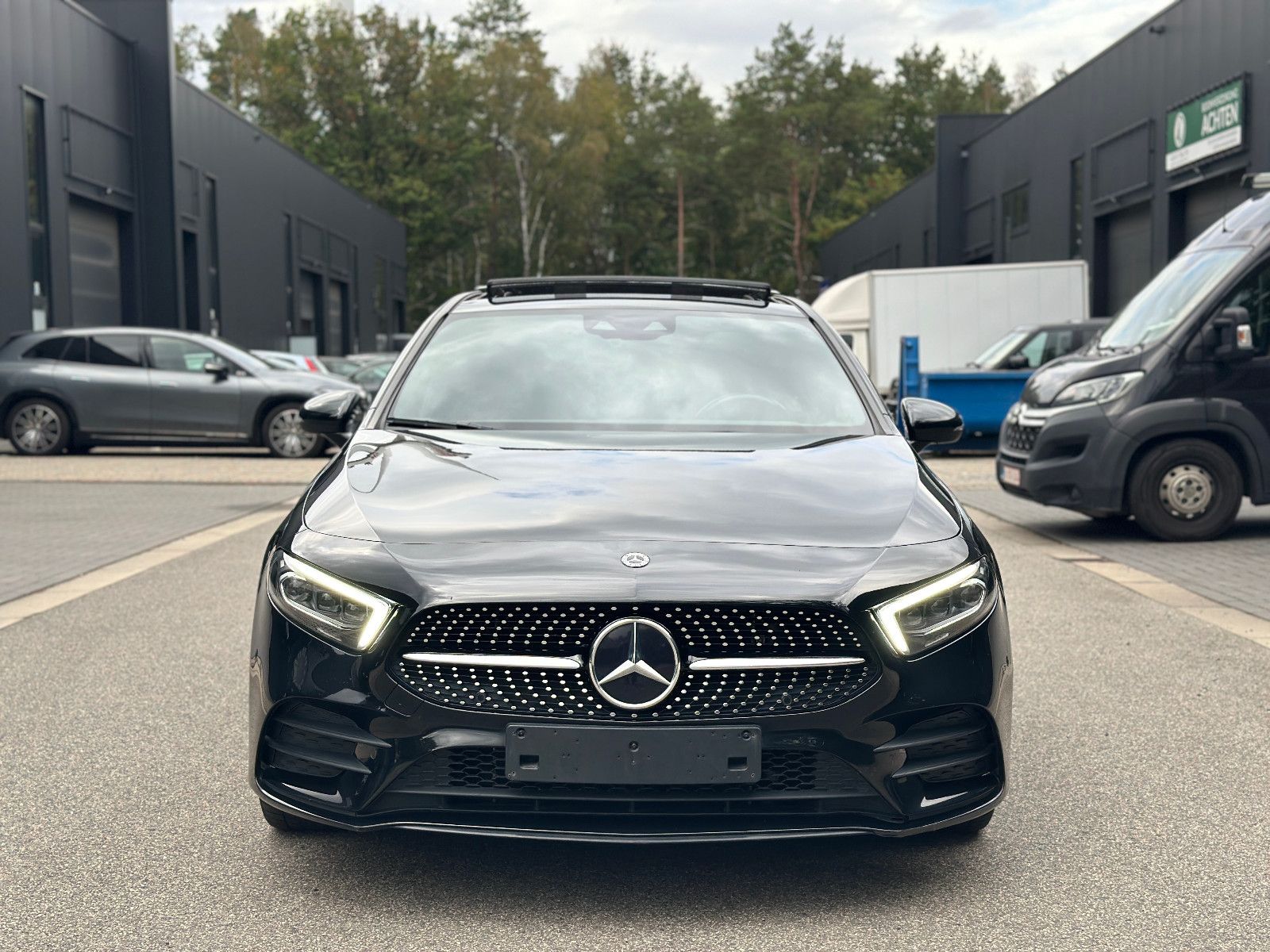 Mercedes-Benz A 250e *AMG*PANO*MULTI LED*MEMORY*KEYLESS imagem 2