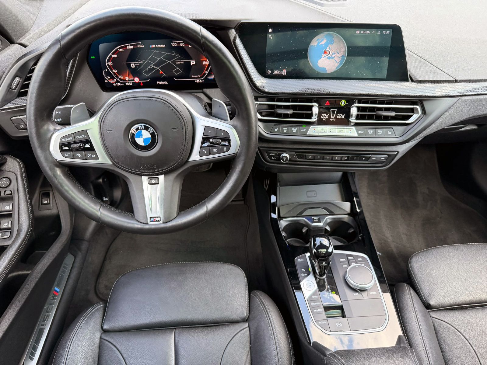 Fahrzeugabbildung BMW M135i Steptr. xDrive M-Perf. ACC KAM HUD PANO BT