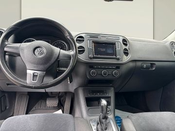 Volkswagen Tiguan - 9