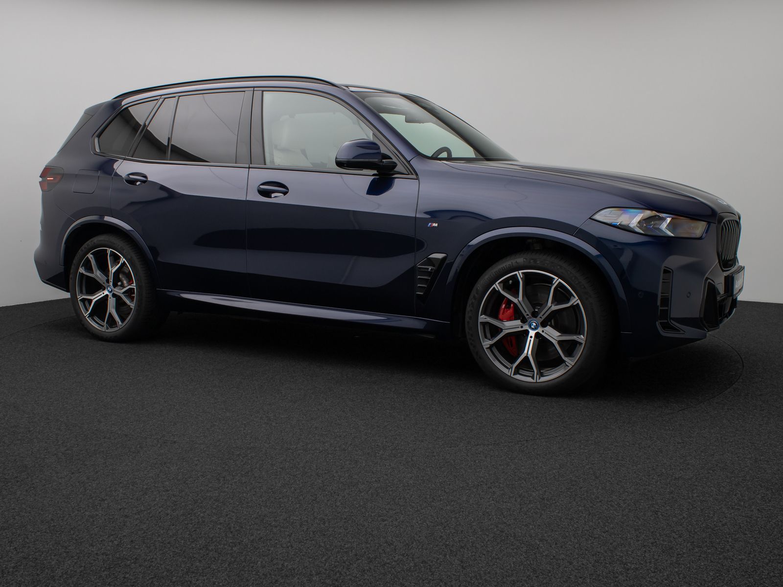 Fahrzeugabbildung BMW X5 xD50e M Sport Pro Pano SoftCL 360°HUD DAB H/K