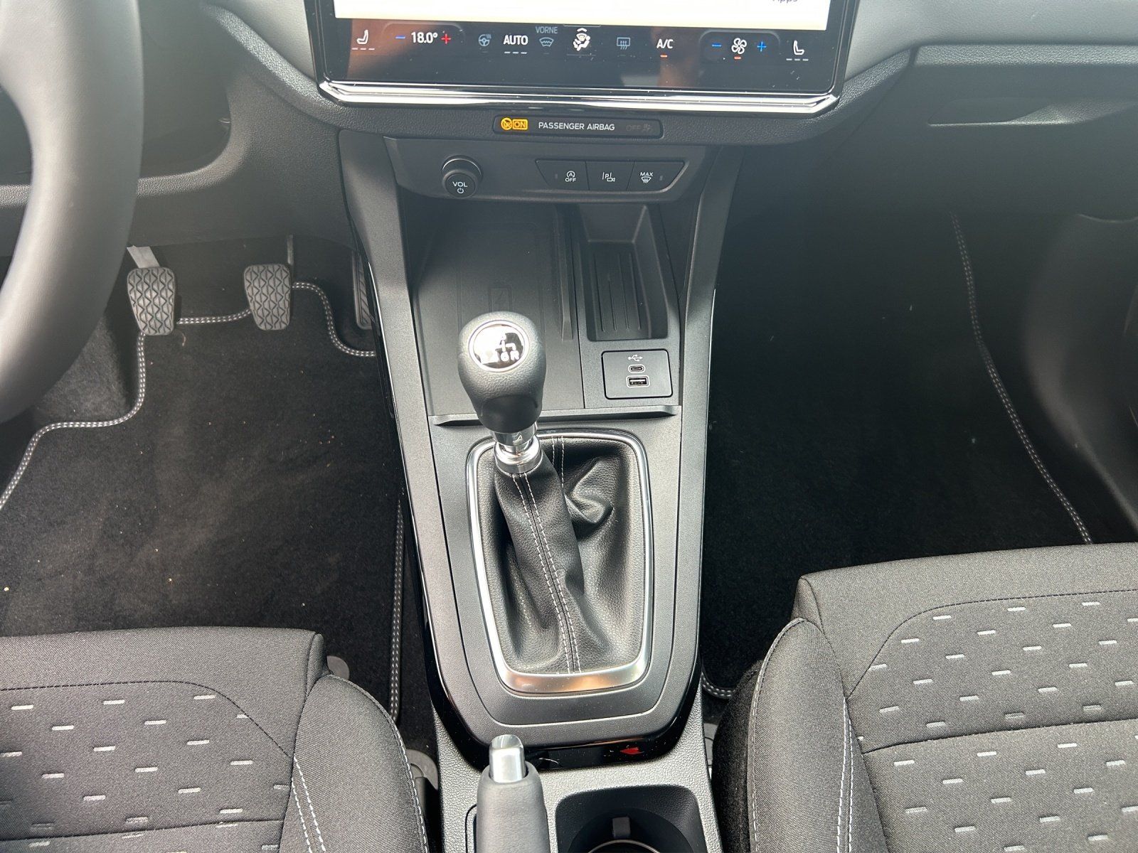 Fahrzeugabbildung Ford Puma Titanium Winter Pak. Fahrer Ass. Komfort Pa
