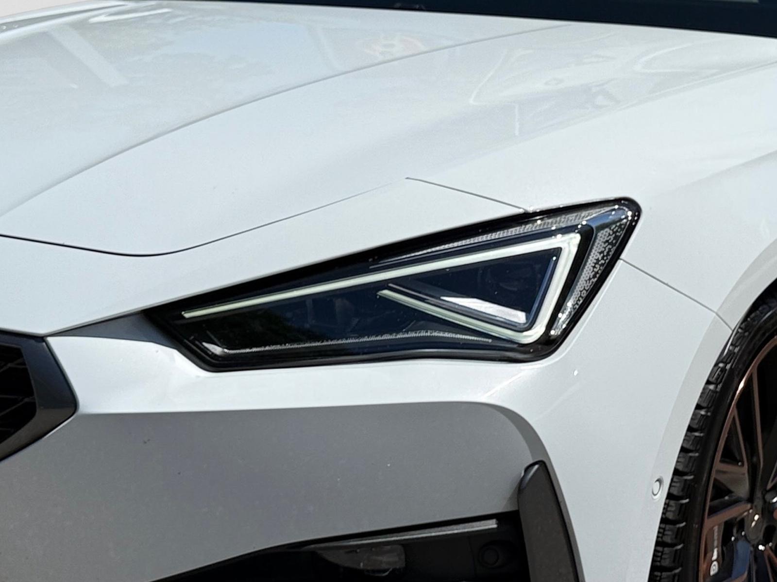 Cupra Leon VZ 2.0 TSI DSG Cup NAVI ACC Kamera Pano