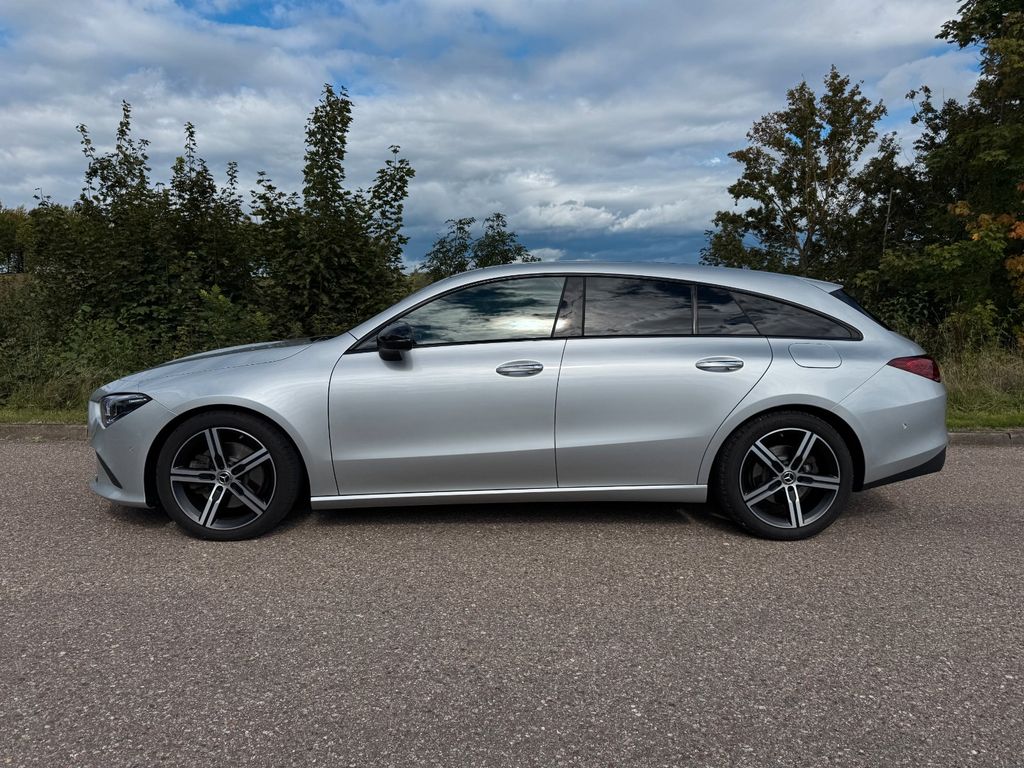 Mercedes-Benz CLA 220 d SB,Distro,Pano,AHK,LED,Burmester,Night