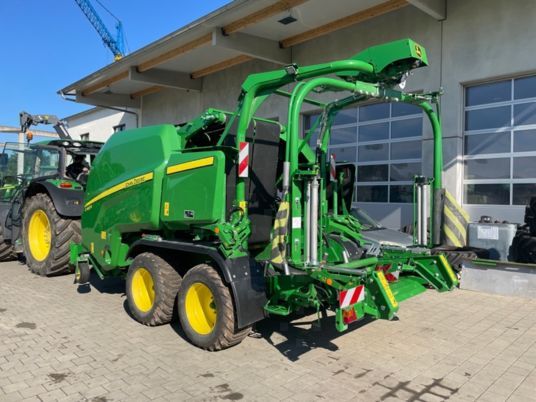 John Deere C461R