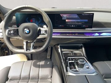 BMW 740 - 11