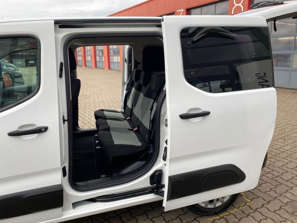 Fahrzeugabbildung Citroën Berlingo M PureTech 110 LIVE *Einparkhilfe*