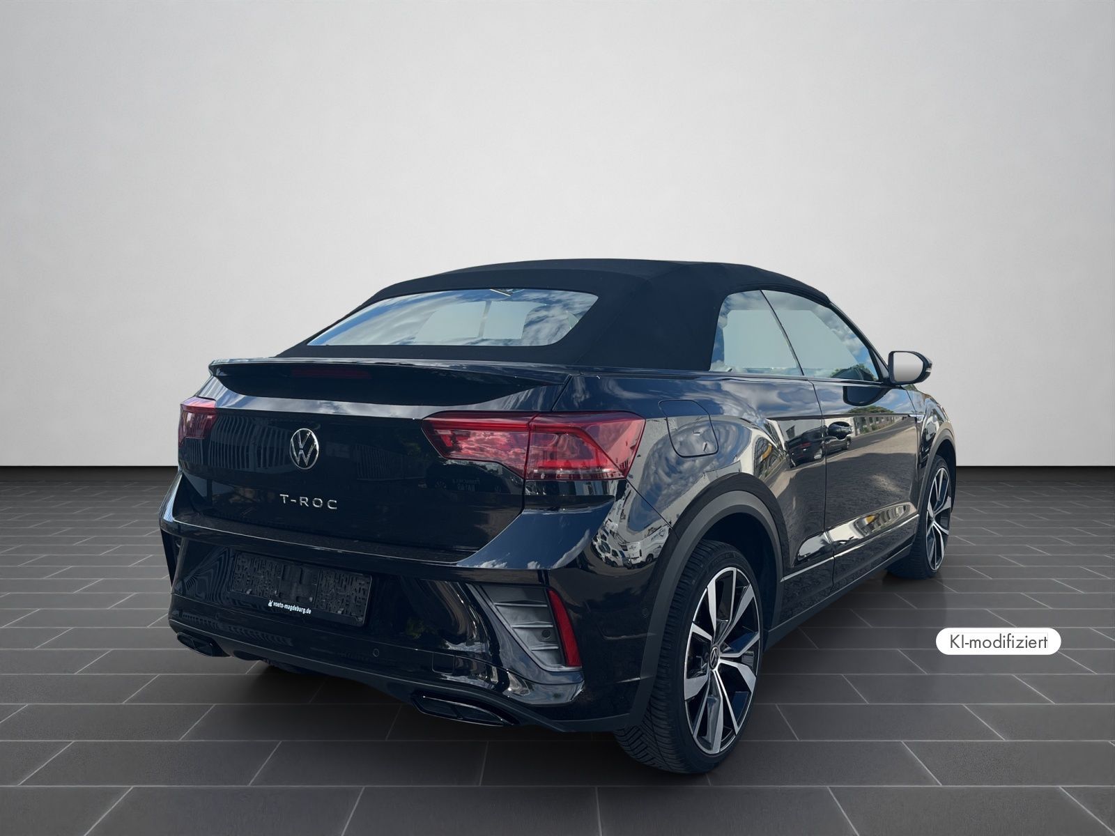 Volkswagen T-Roc Cabriolet R-Line 1,5 TSI DSG 19 App-C foto 2