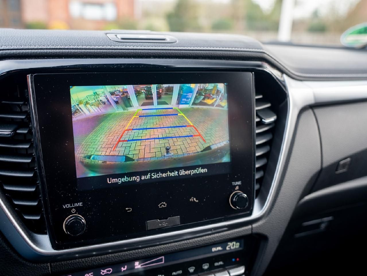 Fahrzeugabbildung Isuzu D-Max Space Cab 4WD LSE