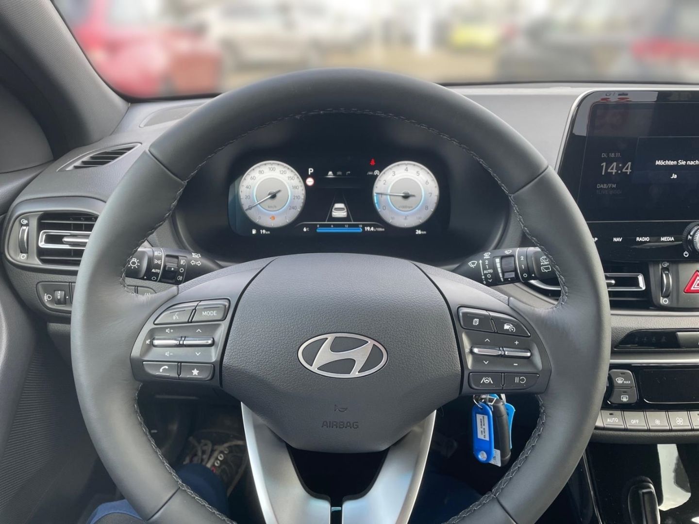 Fahrzeugabbildung Hyundai i30 1.0T Advantage Navigation  Sitzheizung