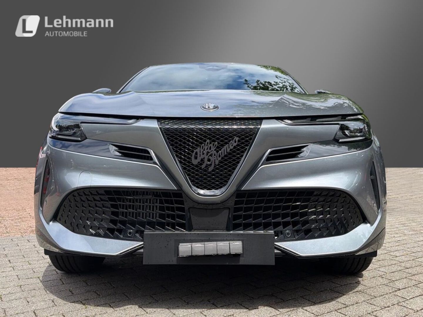 Fahrzeugabbildung Alfa Romeo Junior Ibrida TI 1,2 VGT 107kW MY26-Panoramadach
