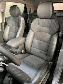 Fahrzeugabbildung Ssangyong e-Motion Platinum **WÄRMEPUMPE**Finanzierung**