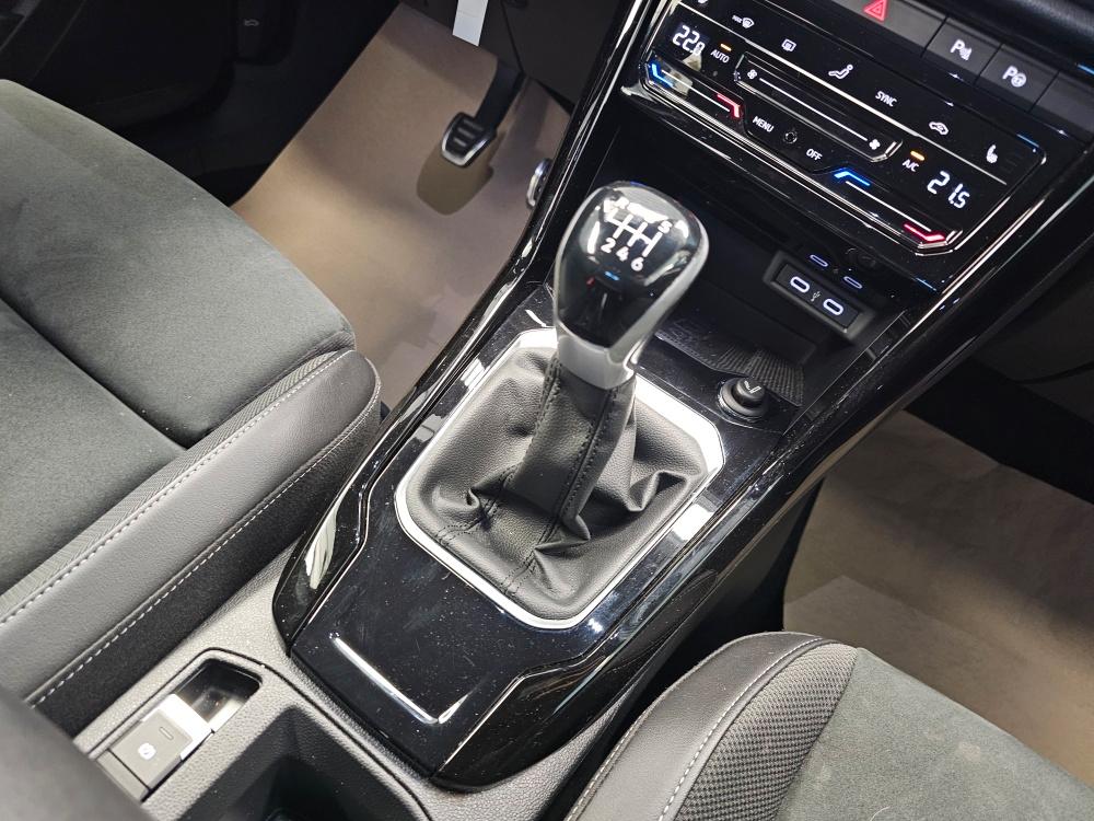 Volkswagen T-Roc R-Line Navi,App-Connect,Sitzheizung,LED, миниатюра 7