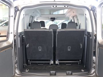 Volkswagen Caddy 2.0TDI DSG STYLE NAV PRO STANDH PANO 7SITZ