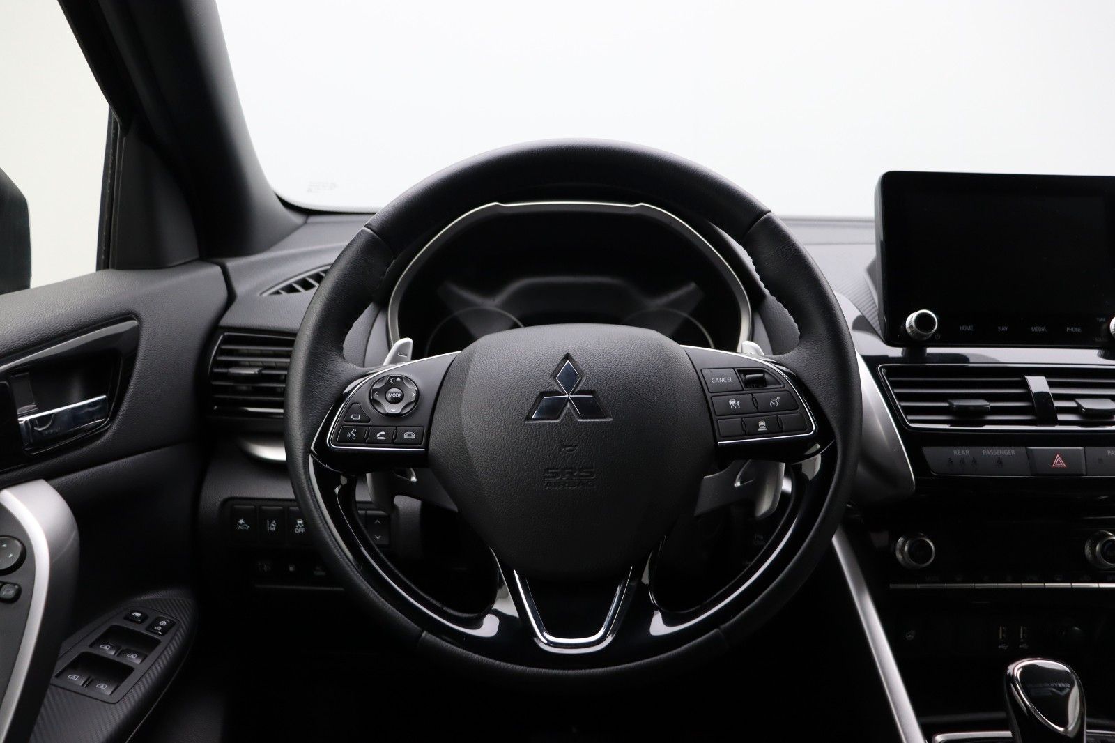 Fahrzeugabbildung Mitsubishi Eclipse Cross 2.4 Intro Edition Hybrid 4WD