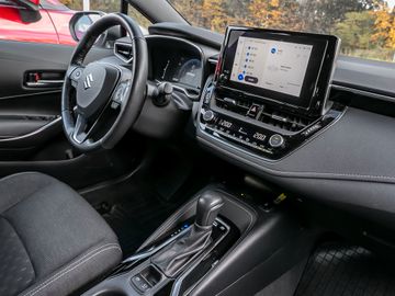 Suzuki Swace 1.8 Spurhalteassistent Navi Kamera LED