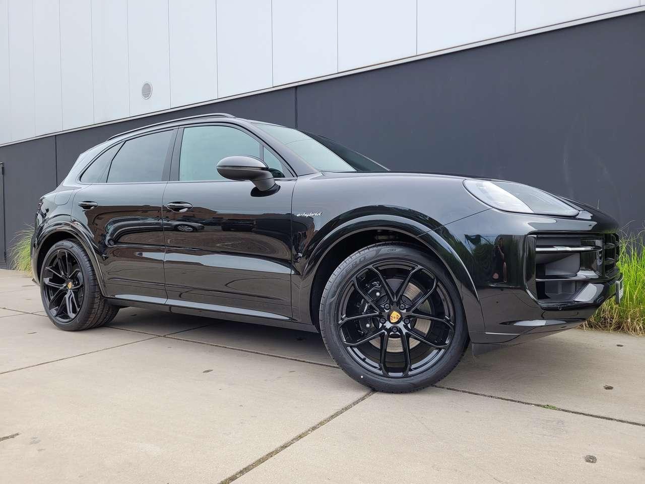 Porsche Cayenne 3.0TurboV6 E-Hybrid *SPORTDESIGNPAKKET*2