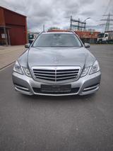 Mercedes-Benz E 200 CGI T BlueEFFICIENCY AVANTGARD
