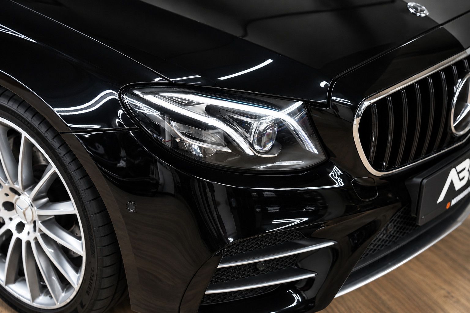 Fahrzeugabbildung Mercedes-Benz E 43 AMG E 43 AMG 4Matic *Ambiente*MultibeamLED*