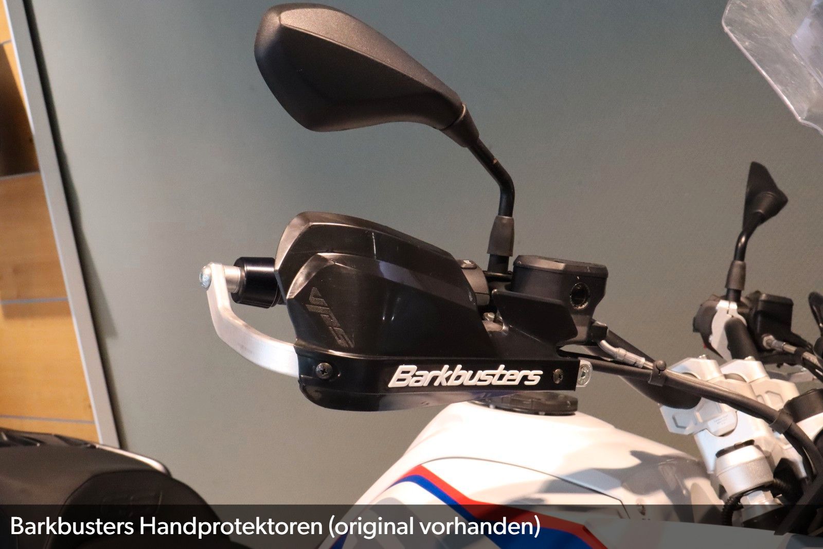 Fahrzeugabbildung BMW R 1250 GS mit Touratech Fahrwerk