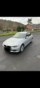 BMW F30 320d-xDrive 2. Hand Gepflegter Zustand! - BMW 320: F30