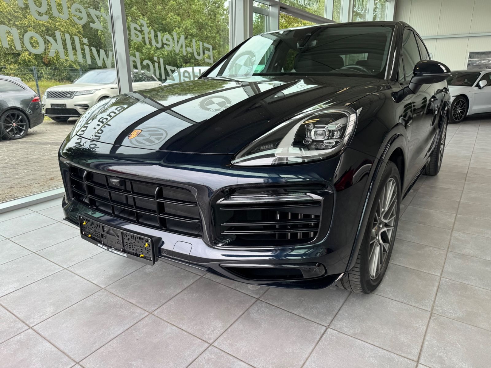 Fahrzeugabbildung Porsche Cayenne Coupe E-Hybrid Platinum Edition