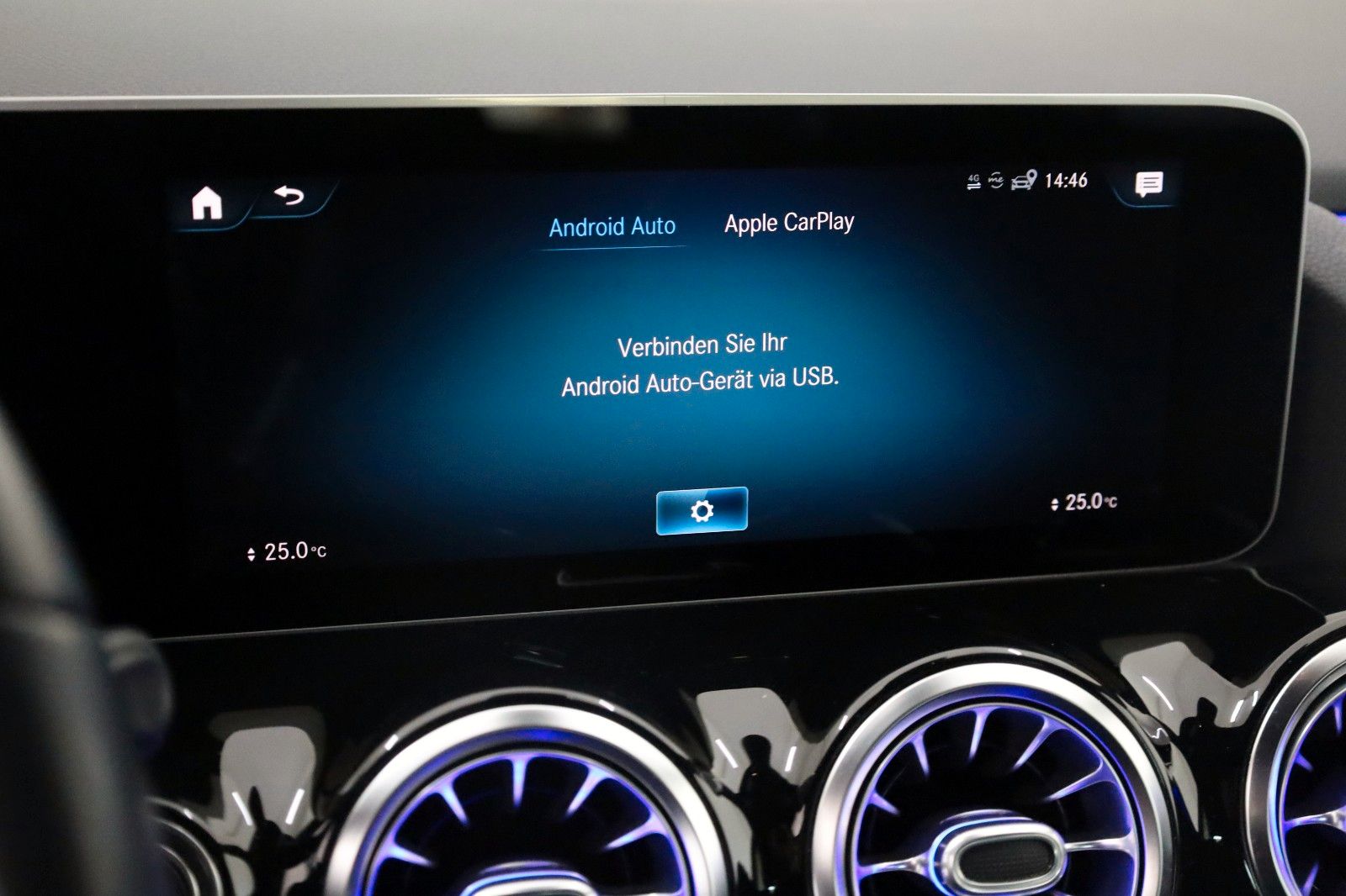 Fahrzeugabbildung Mercedes-Benz GLA 200 Progressive,Leder,Navi,LED,SH,Kamera,AHK