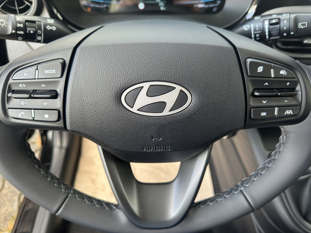 Hyundai i10 1.0 SELECT - INCL. NAVI - SOFORT