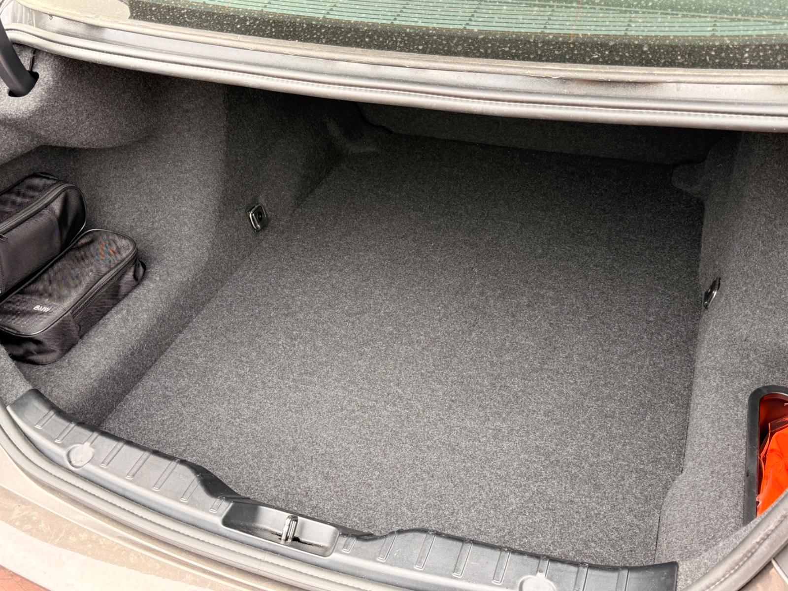 BMW 520i Limousine 1HA*SCHIEBDACH*KAMERA*WENIGKM*TÜV